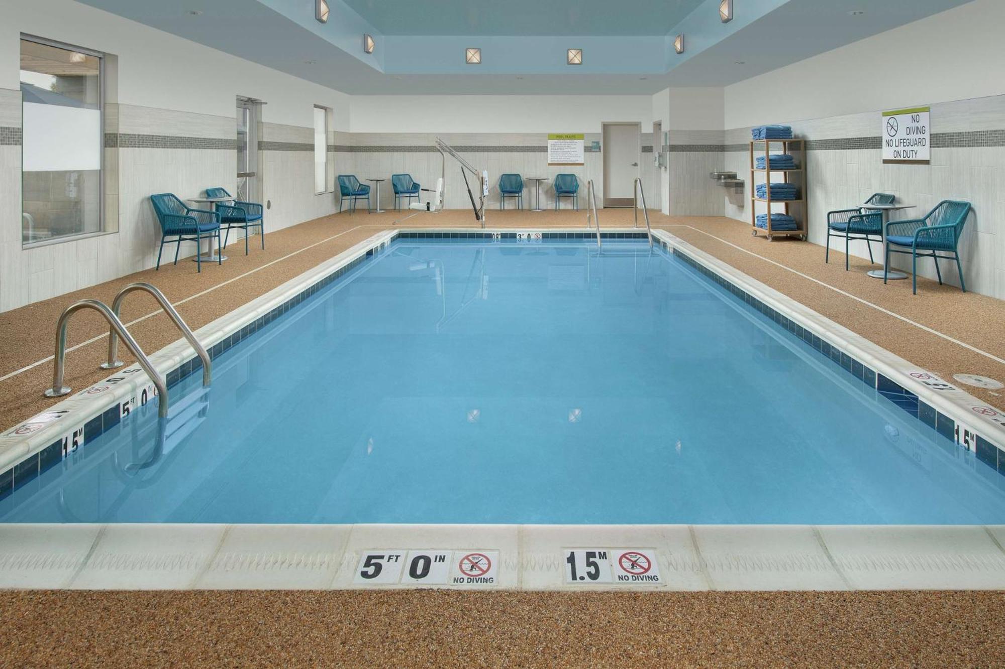 Home2 Suites By Hilton Charlottesville Downtown Buitenkant foto